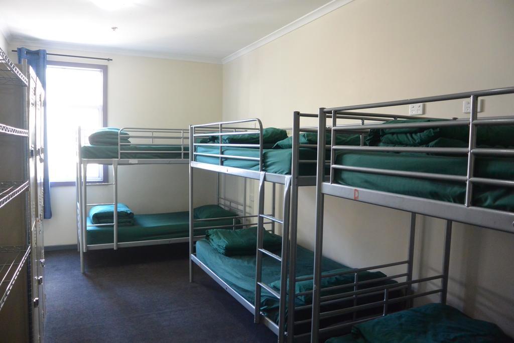 Elizabeth Hostel Melbourne Exterior photo
