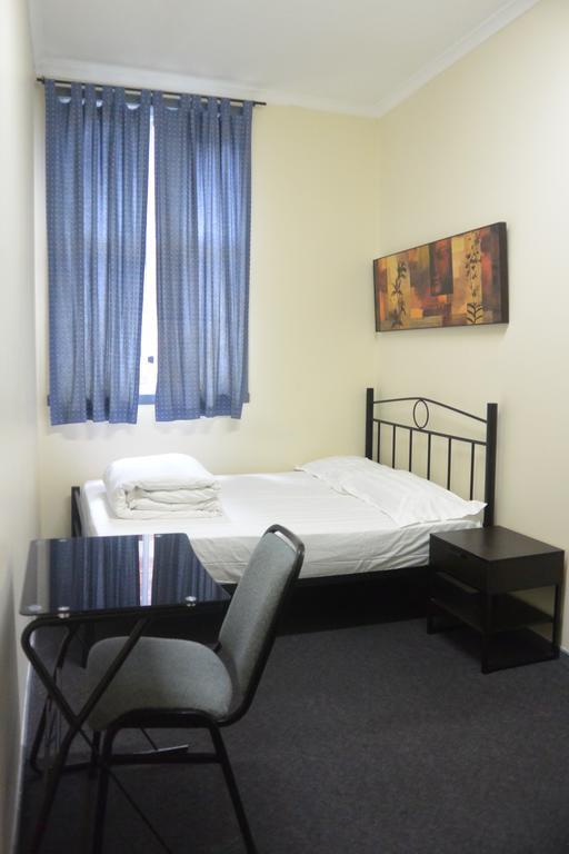 Elizabeth Hostel Melbourne Exterior photo