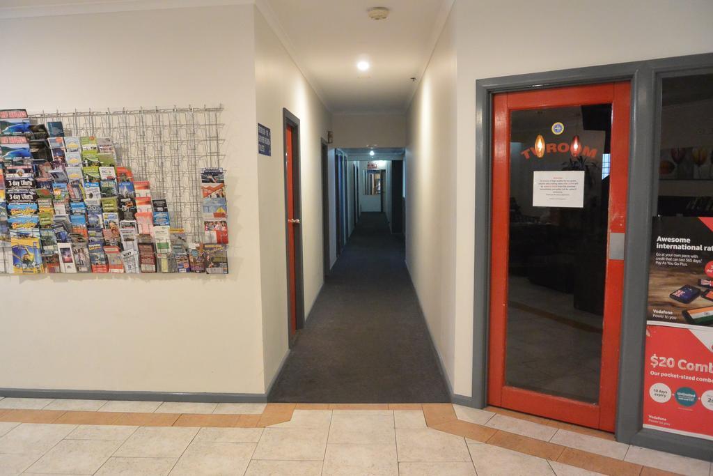 Elizabeth Hostel Melbourne Exterior photo
