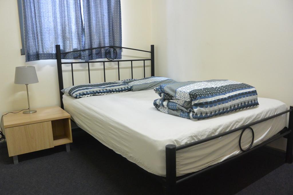 Elizabeth Hostel Melbourne Exterior photo