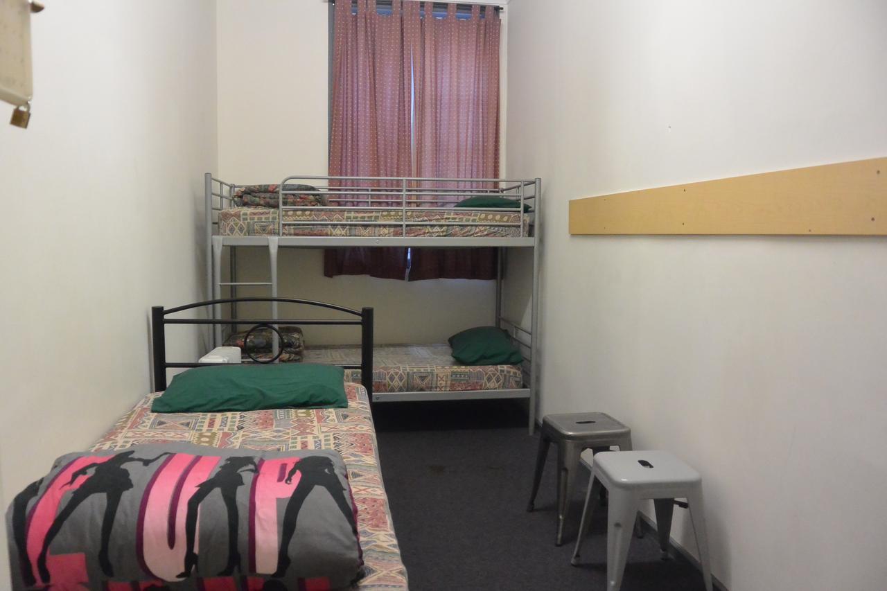 Elizabeth Hostel Melbourne Exterior photo