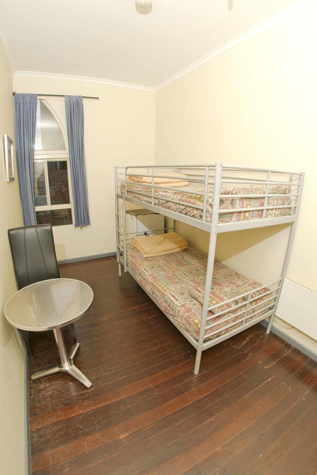 Elizabeth Hostel Melbourne Exterior photo